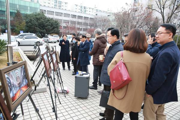 사진부 '한국의 100년 교회 사진전