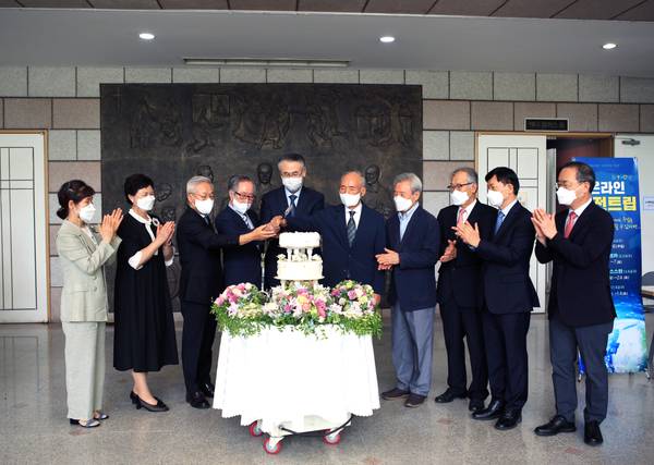 창립 33주년 케잌커팅식