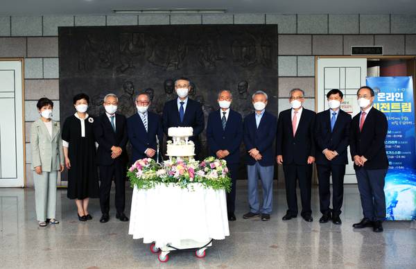창립 33주년 케잌커팅식