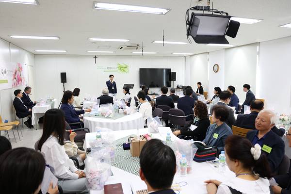 새가족환영회
