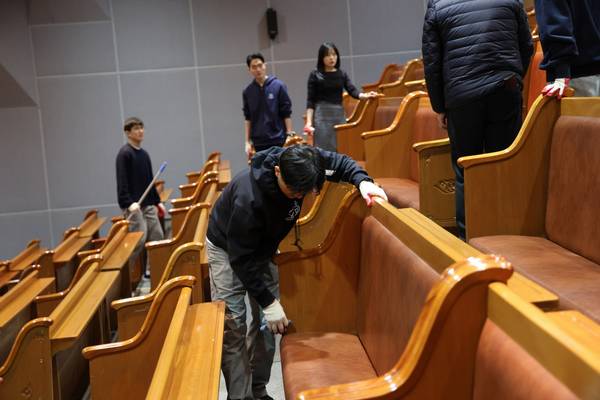 남녀선교괴 주관 교회대청소